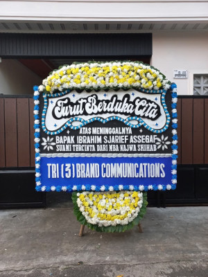 Papan Bunga Duka di Maleer